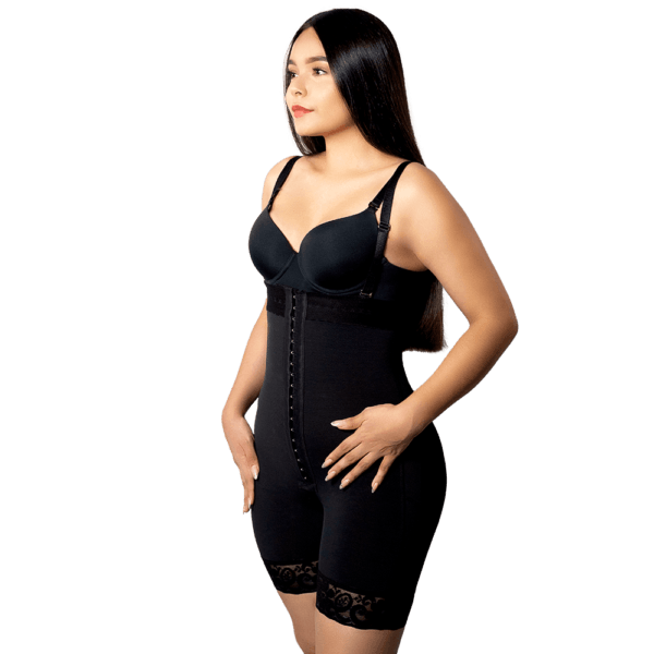 Strapless High Waist Band and 4 Level Snap Hour-Glass Girdle - Image 2